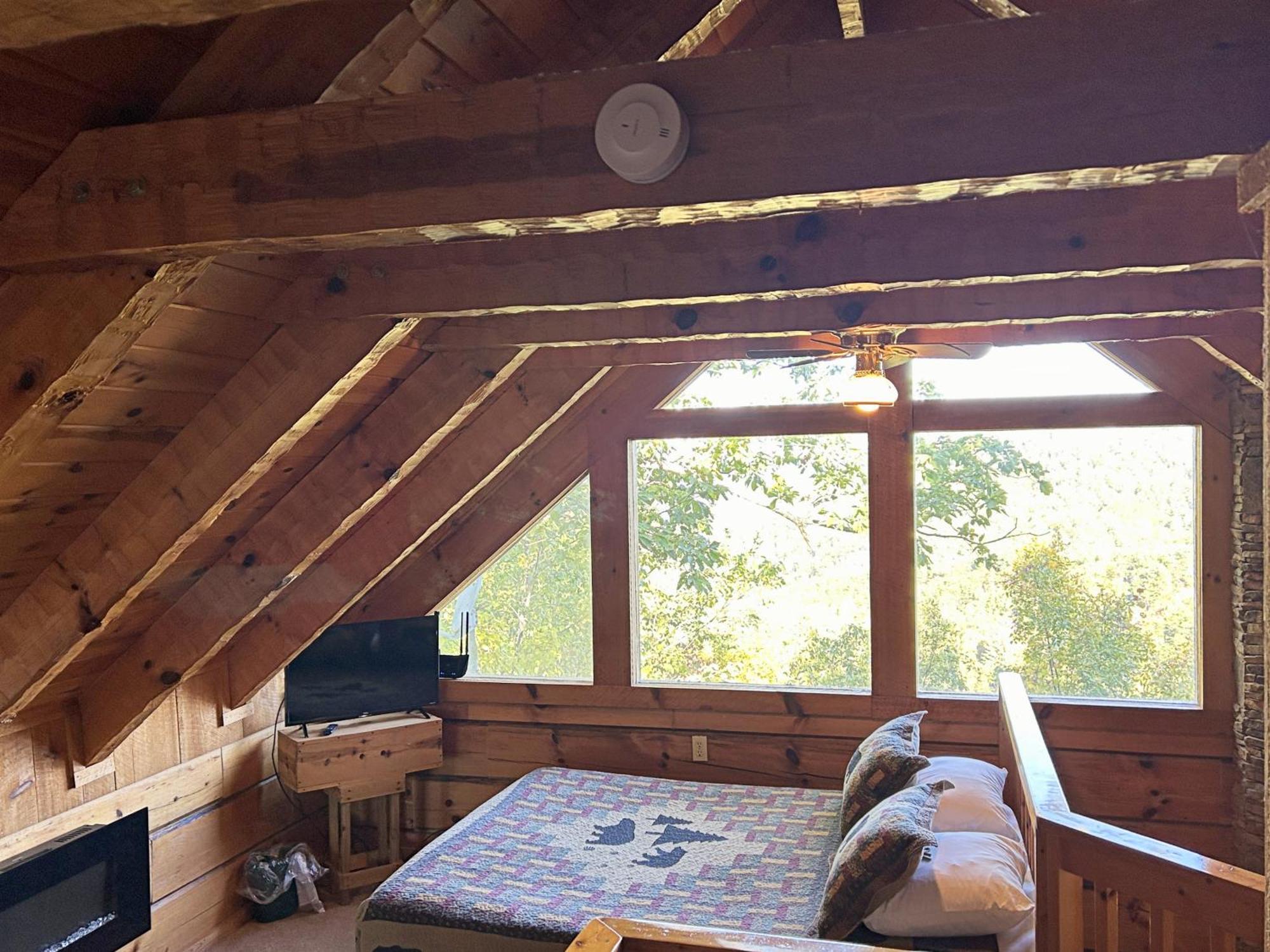 Love Shack Pigeon Forge Εξωτερικό φωτογραφία